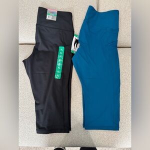 BUNDLE - 32 Degrees Cropped Leggings: Bundle of Black and Teal (Sz XL)